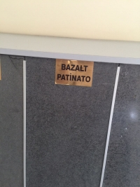 Patinotlu Bazalt